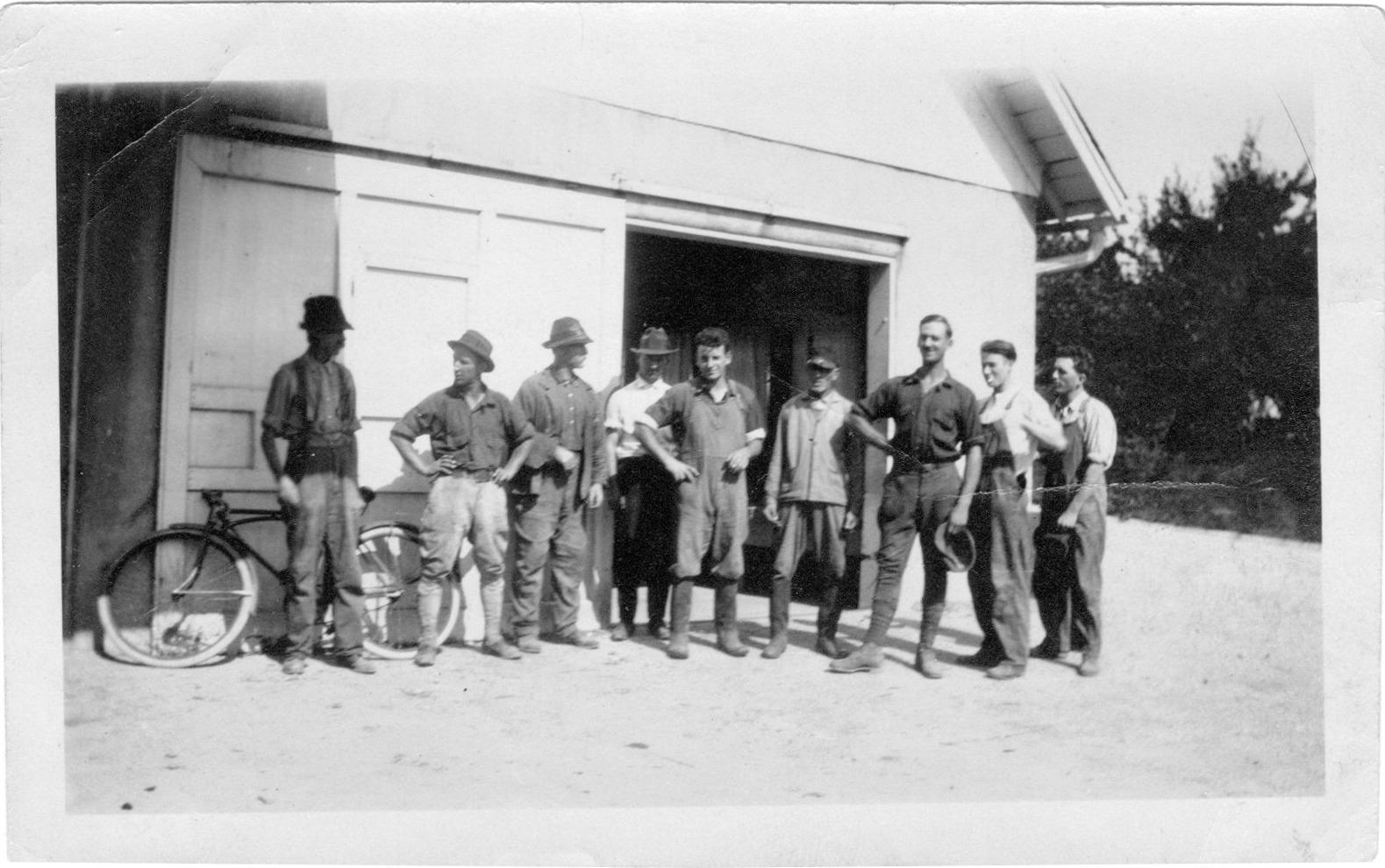 Photograph of Apple Pickers at the Brown Fruit Farm