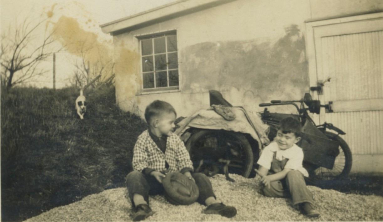 Photograph of Billy Snouffer and Roger Cellar at the Brown Fruit Farm