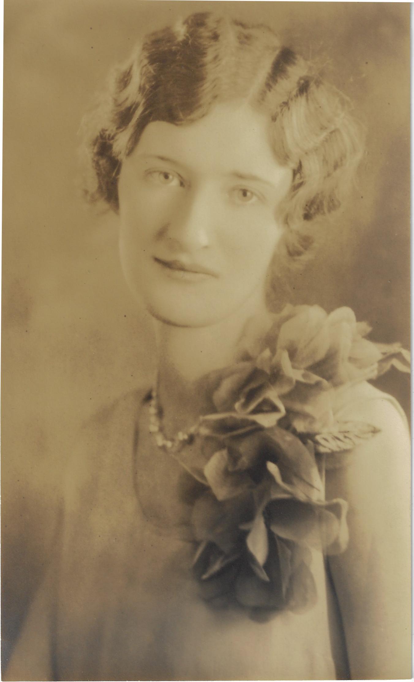 Photograph of Dorothy Fuller McIntyre
