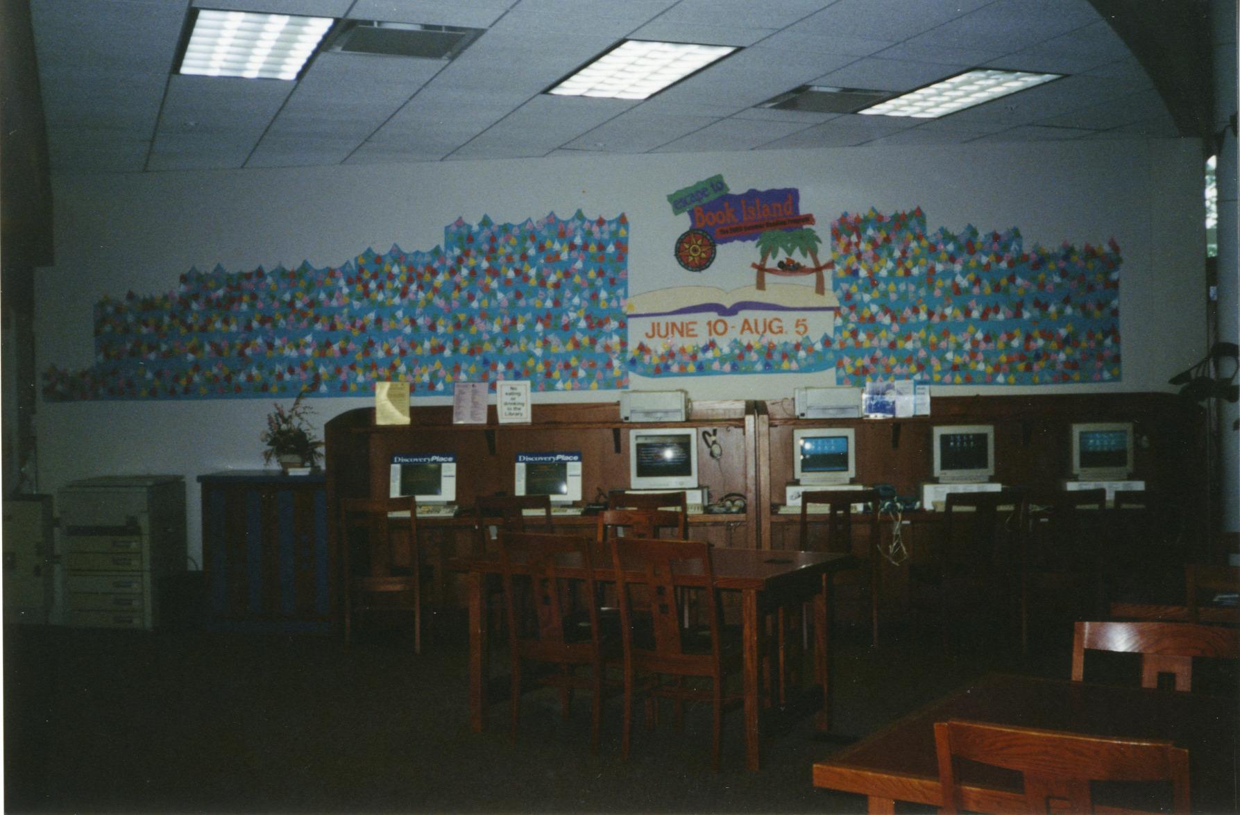 Photograph of Northwest Library Patron Computers