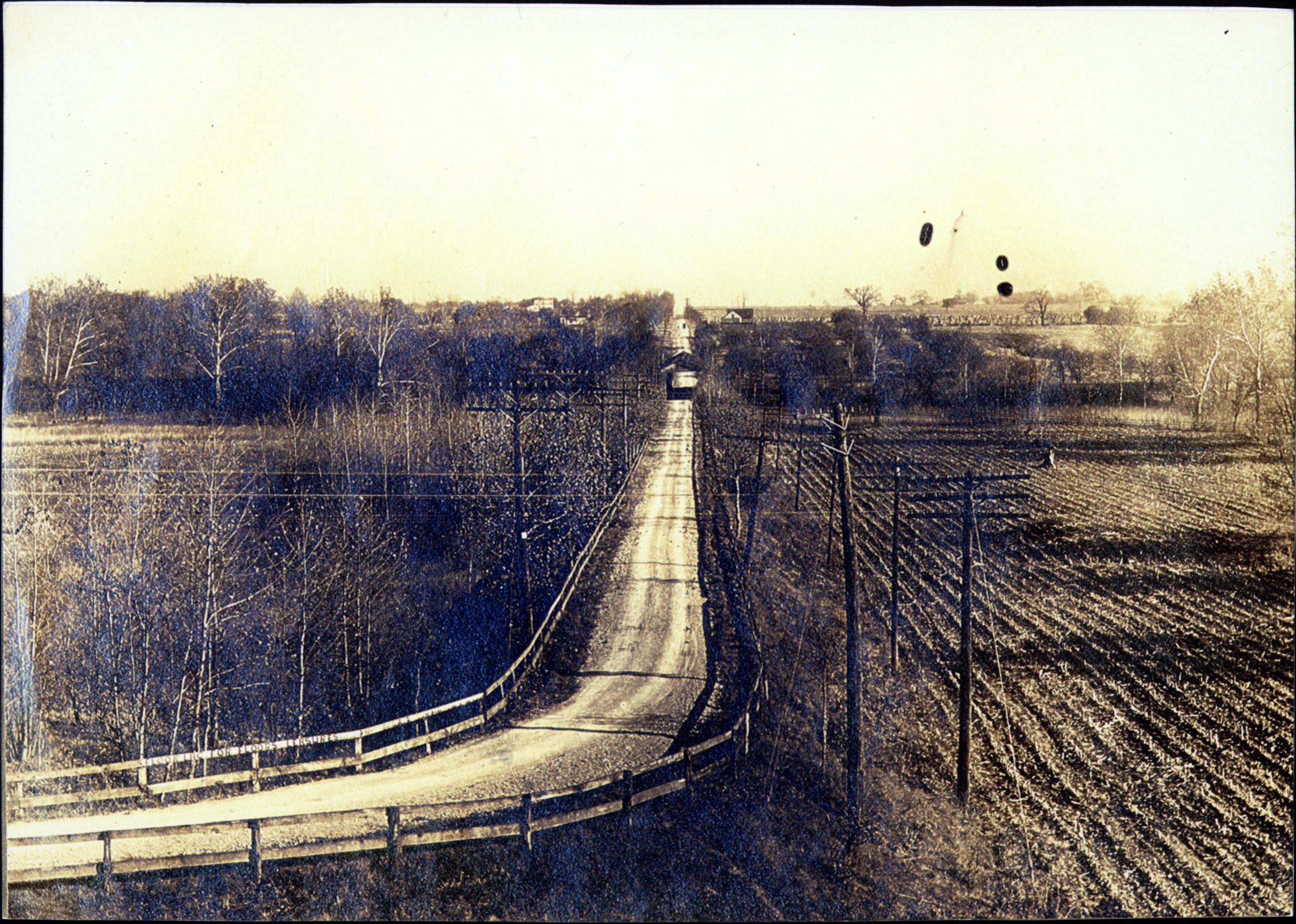 Photograph of Wilson Bridge Road, 1910