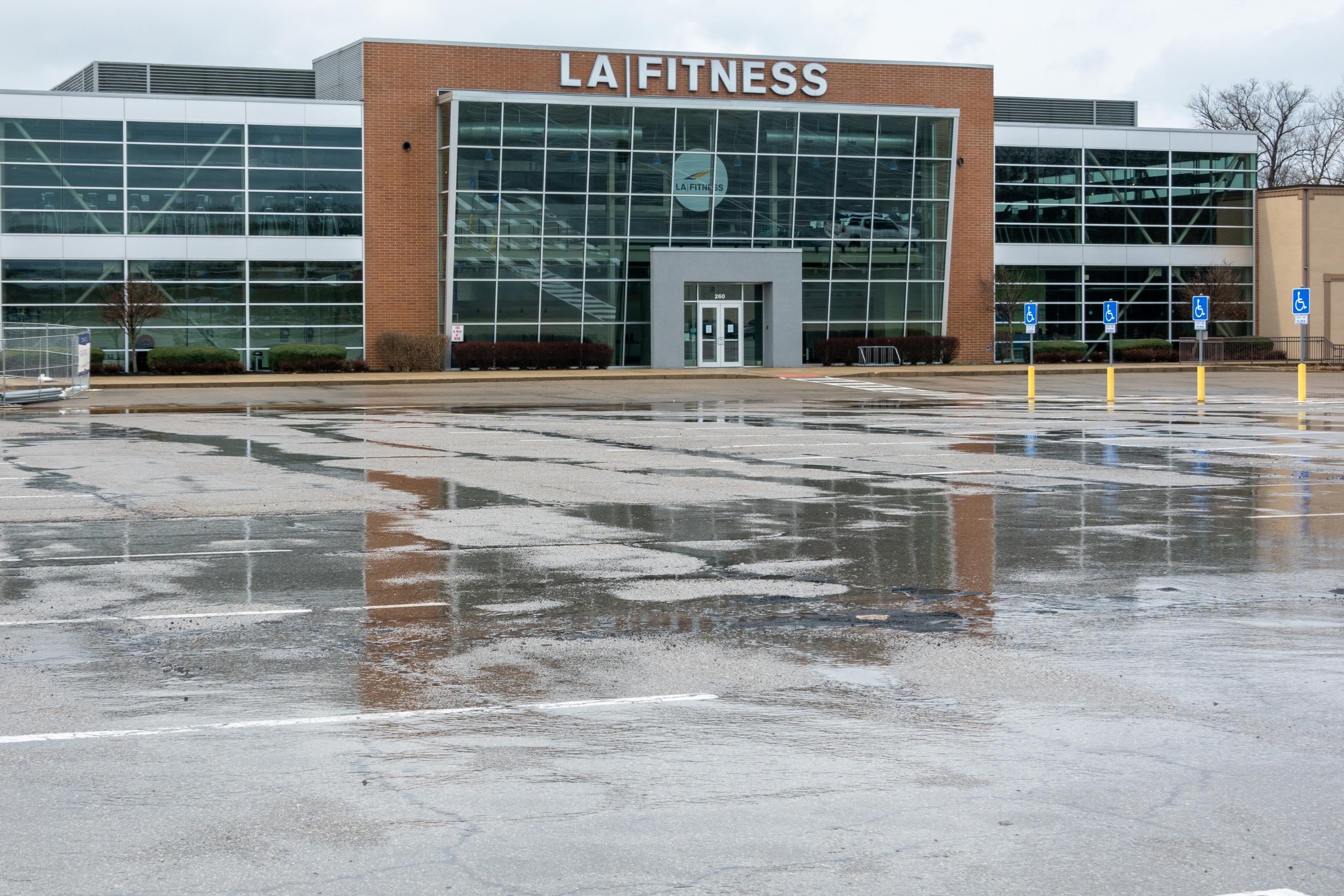 Photograph of the Parking Lot and Entrance to LA Fitness in Graceland Shopping Center
