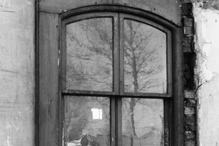 Door Window of the Griswold Inn