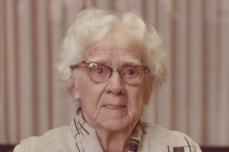 Marian Stearnes at Wedding at the Old Worthington Library