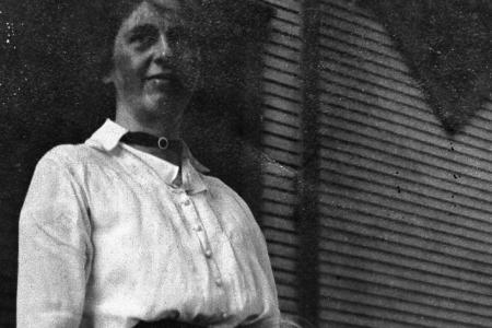 Mila Griswold Knapp and Daughter Elizabeth