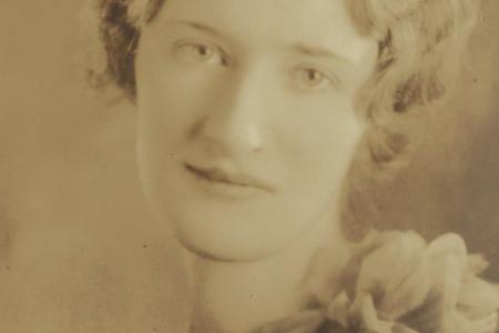 Photograph of Dorothy Fuller McIntyre