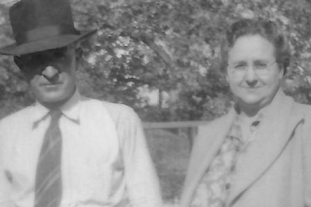 Photograph of Henry and Mary Ann Smith at 60 Short Street